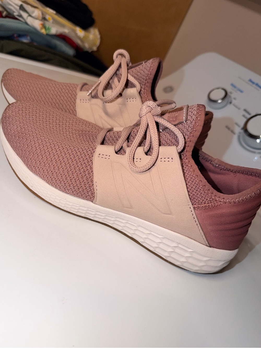 Women’s Lightweight Knit Sneaker